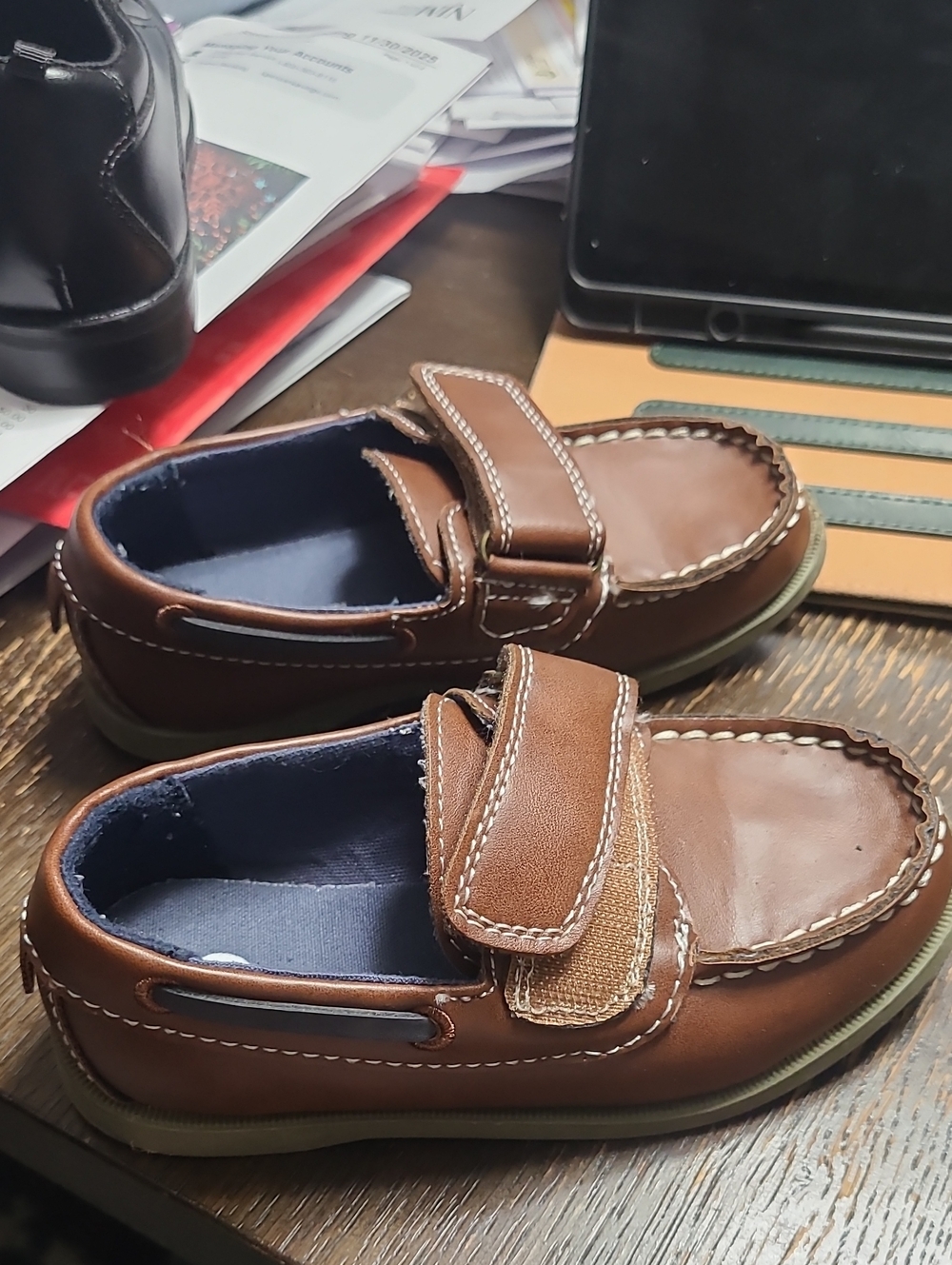 Kids Brown Leather Slip-On Boat Shoes Size 10 Boys with Hook-and-Loop Strap